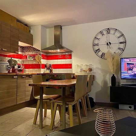 Apartamento Joli T2 Dans Annecy Exterior foto